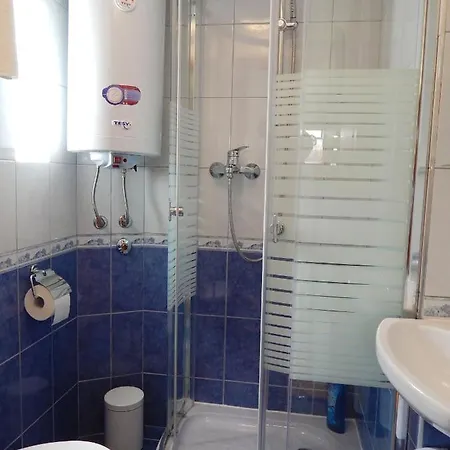 Gostinjska kuća By The Sea - 15568 2*